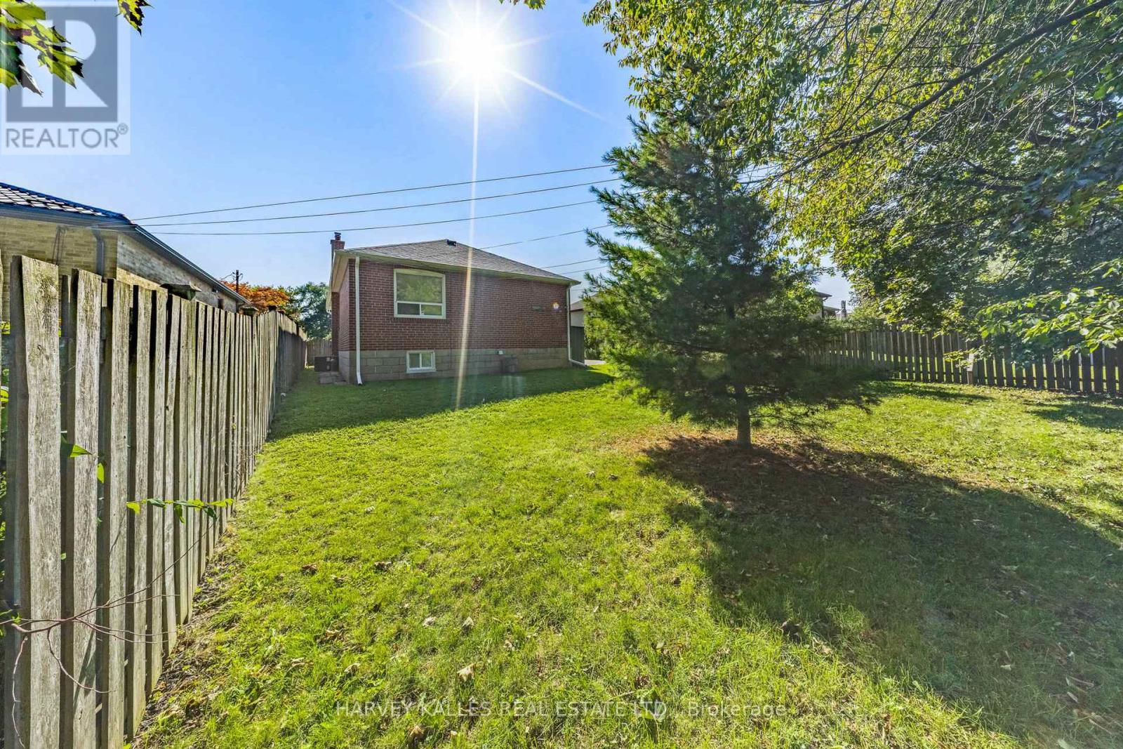82 Acton Avenue, Toronto, Ontario  M3H 4H1 - Photo 38 - C12446620