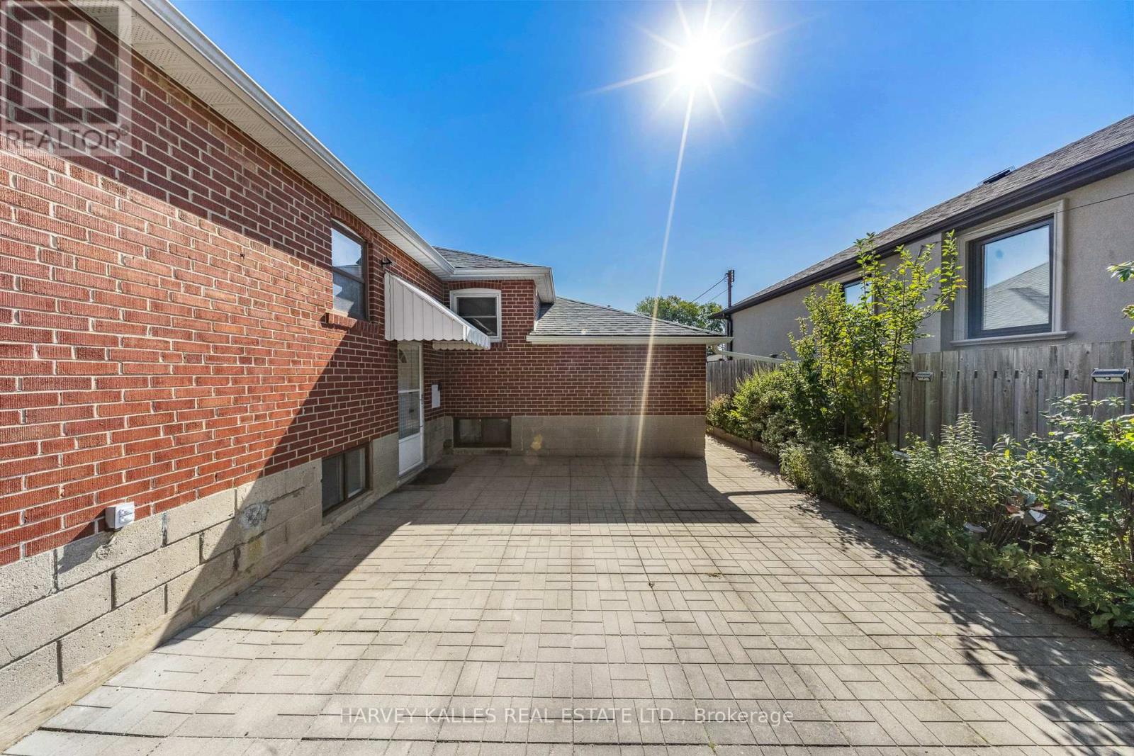 82 Acton Avenue, Toronto, Ontario  M3H 4H1 - Photo 35 - C12446620