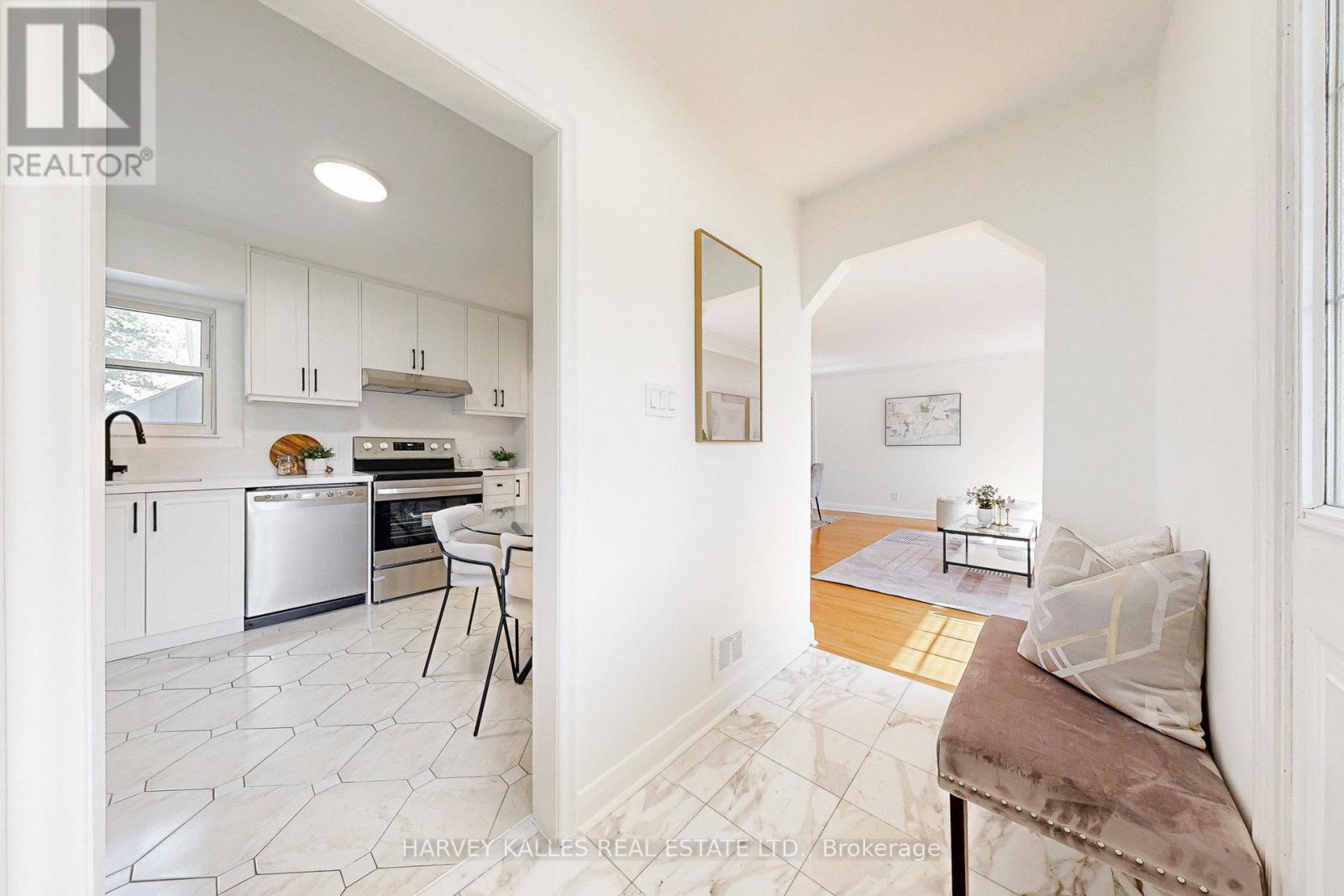 82 Acton Avenue, Toronto, Ontario  M3H 4H1 - Photo 4 - C12446620