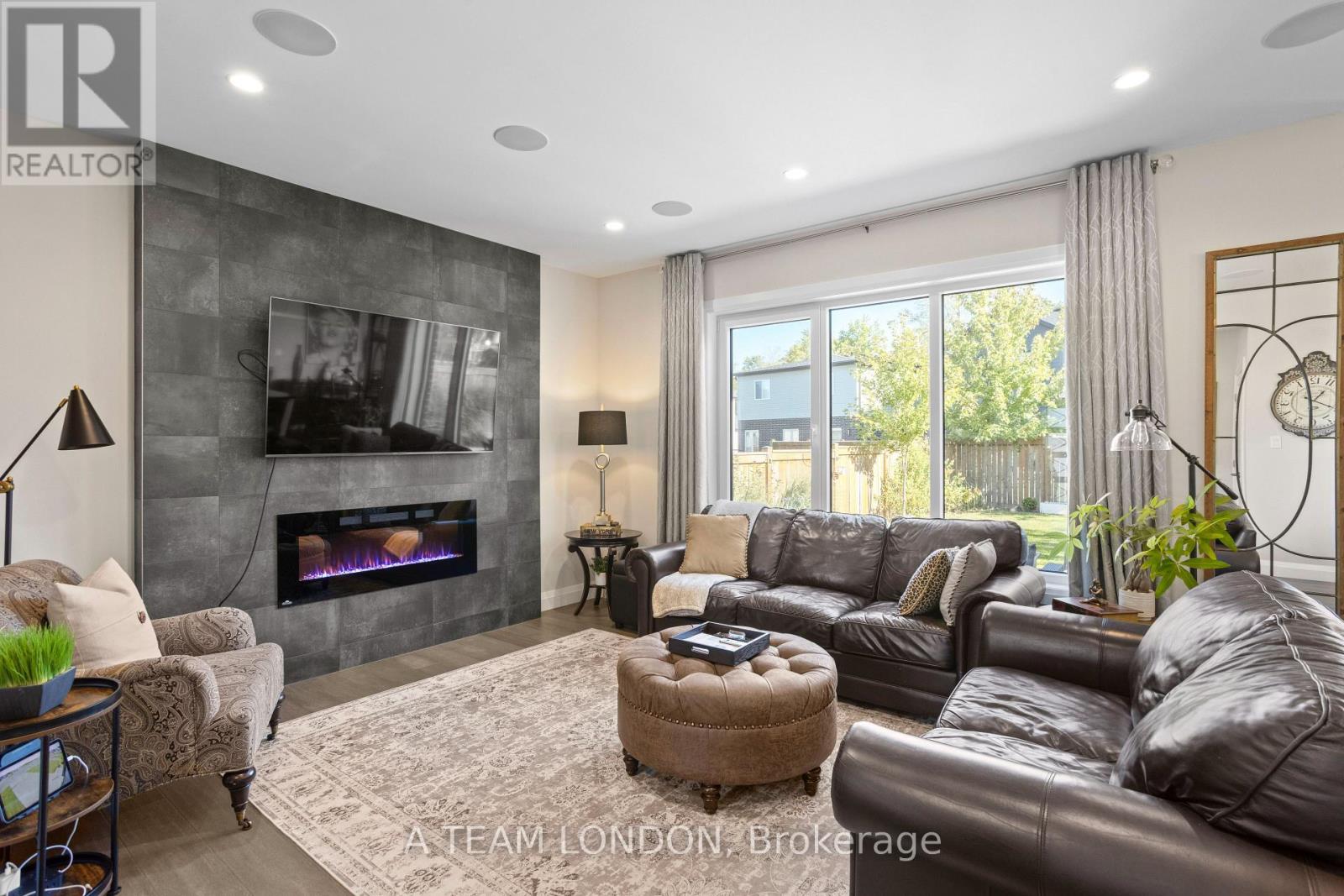 1763 Applerock Avenue, London North (North S), Ontario  N6G 0X7 - Photo 8 - X12446706