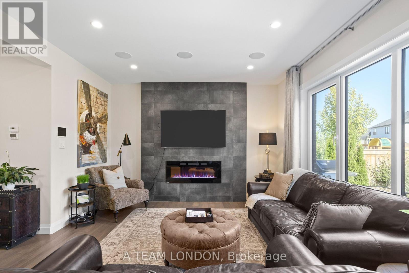 1763 Applerock Avenue, London North (North S), Ontario  N6G 0X7 - Photo 9 - X12446706