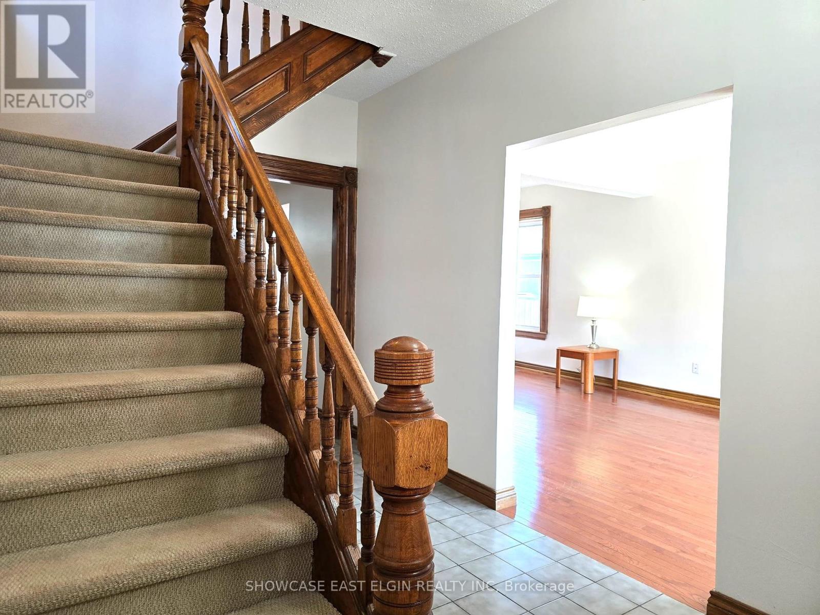 45 Pine Street E, Aylmer, Ontario  N5H 1N3 - Photo 2 - X12446734