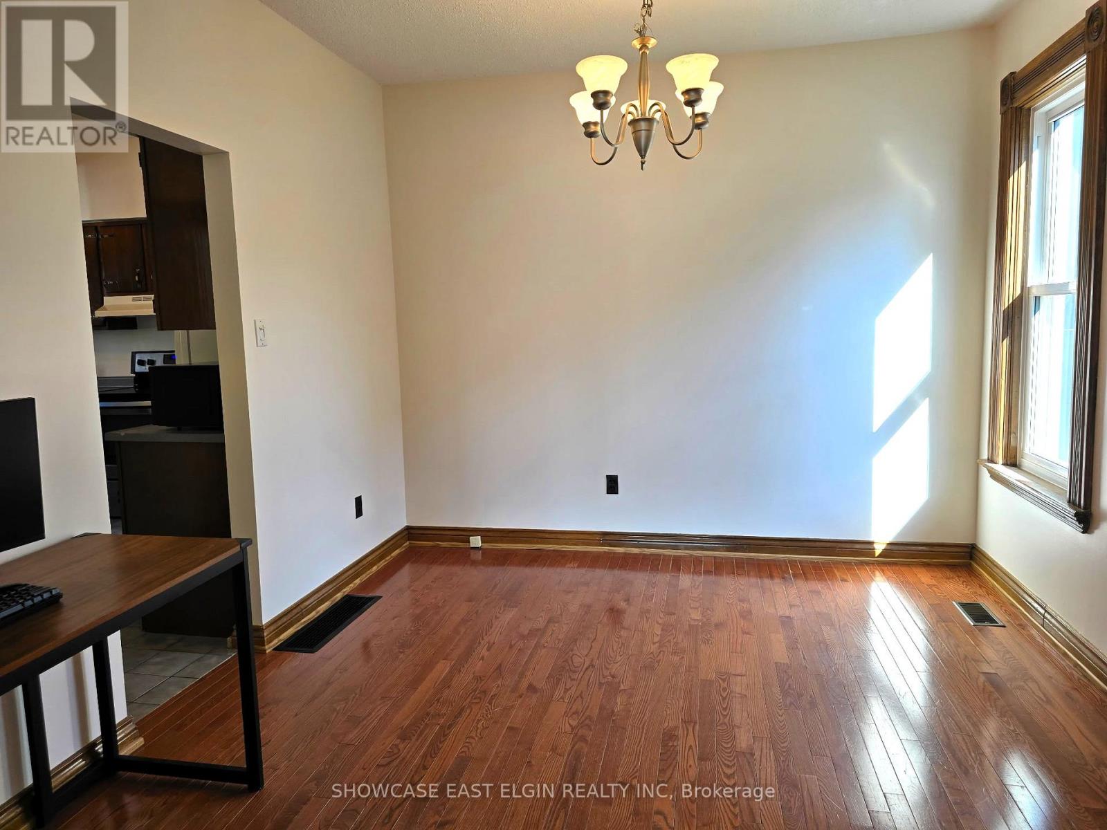 45 Pine Street E, Aylmer, Ontario  N5H 1N3 - Photo 8 - X12446734