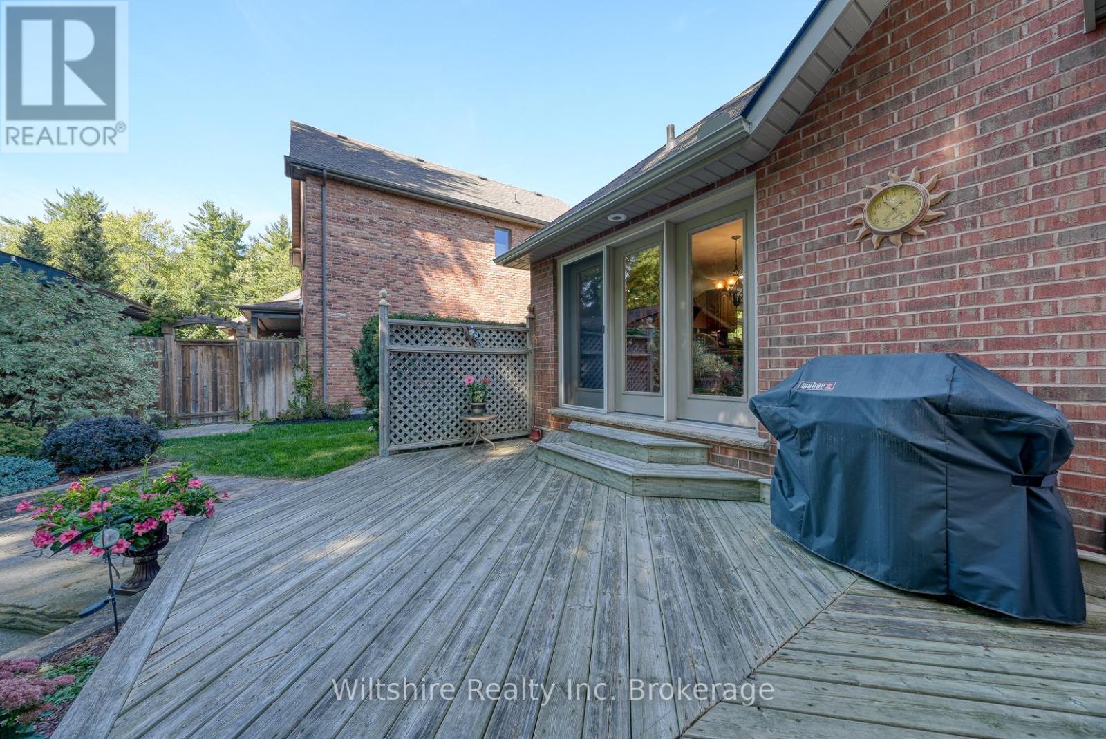 5 Whispering Pine Lane, Tillsonburg, Ontario  N4G 5V4 - Photo 36 - X12443081