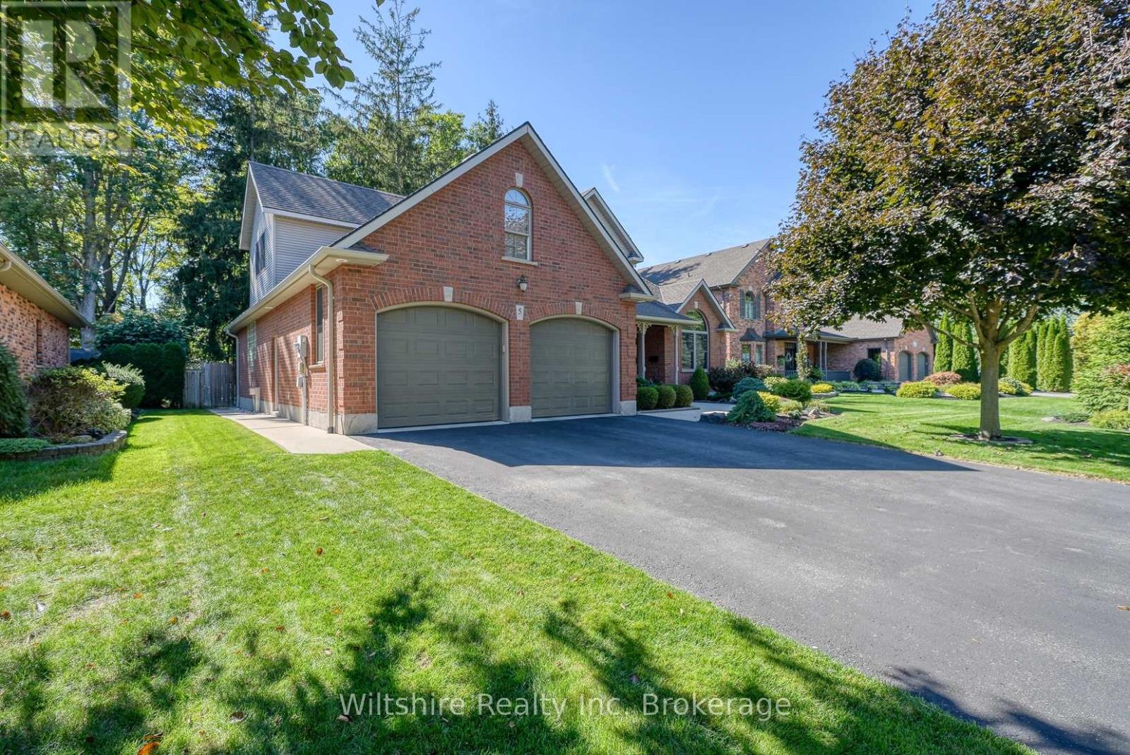 5 Whispering Pine Lane, Tillsonburg, Ontario  N4G 5V4 - Photo 6 - X12443081