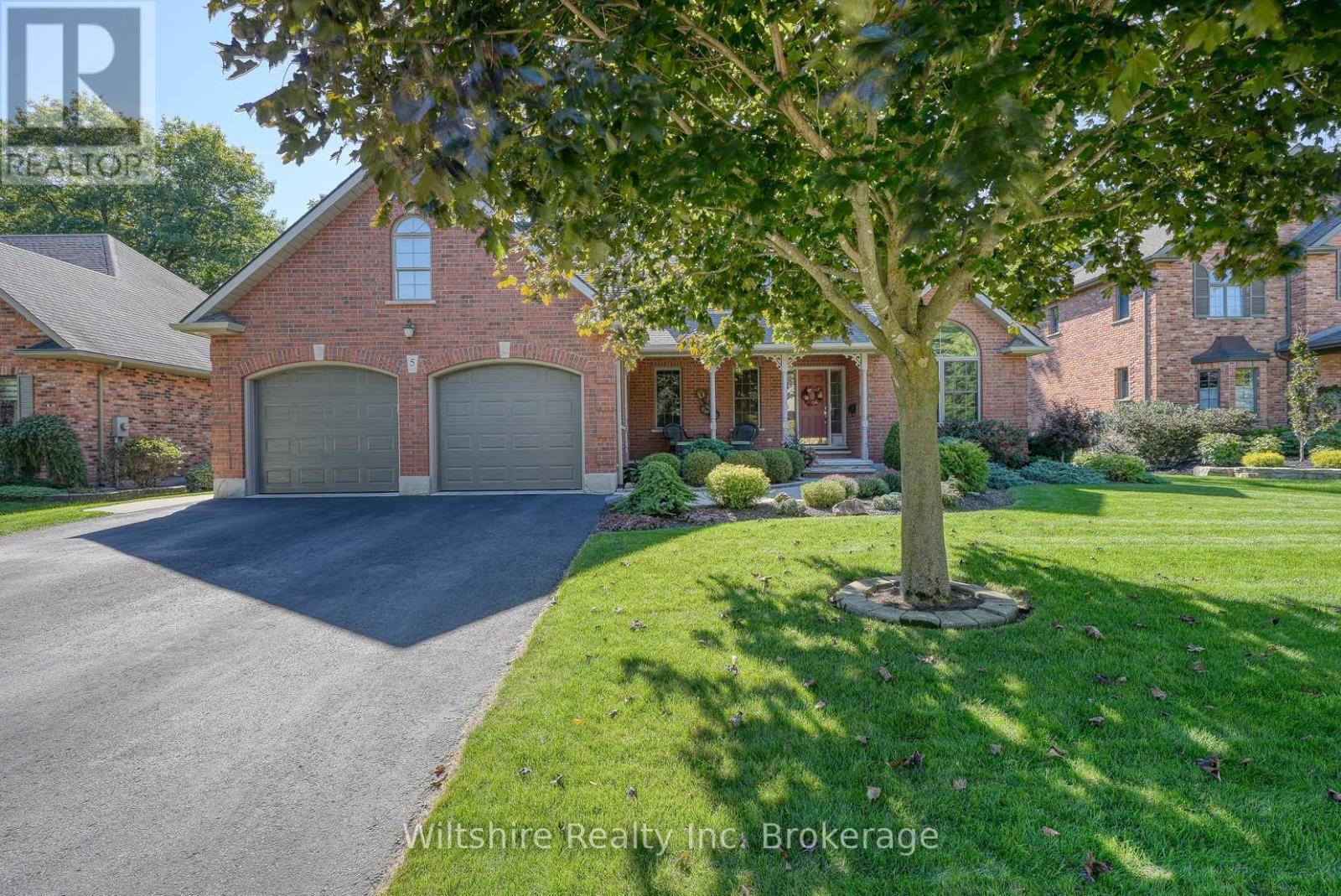 5 Whispering Pine Lane, Tillsonburg, Ontario  N4G 5V4 - Photo 5 - X12443081