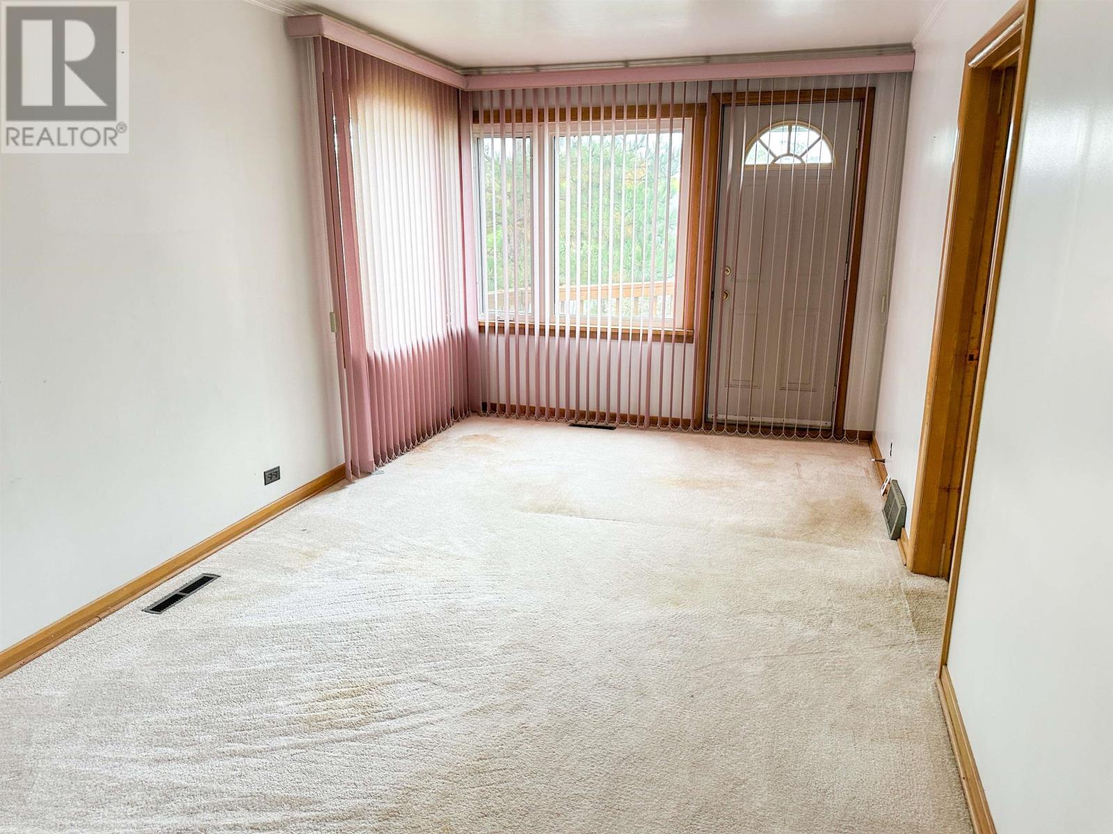 13 Macintosh St, Cochenour, Ontario  P0V 1L0 - Photo 4 - TB252924