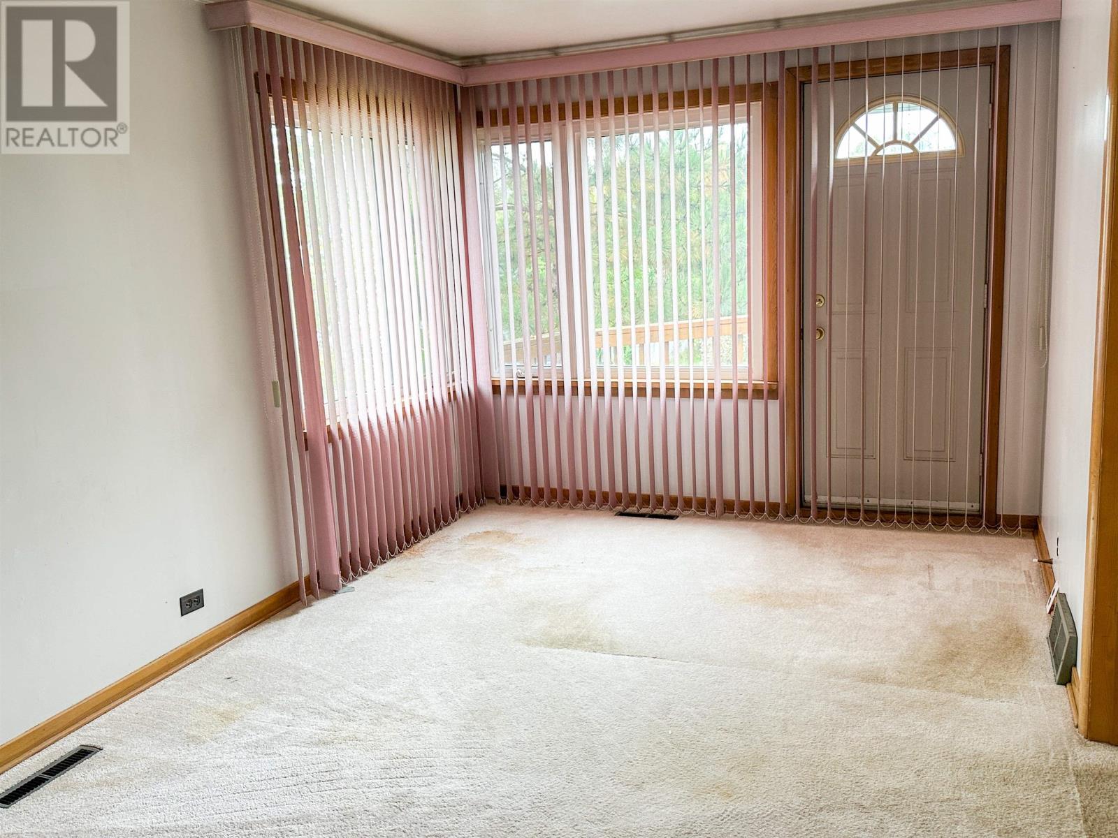 13 Macintosh St, Cochenour, Ontario  P0V 1L0 - Photo 2 - TB252924