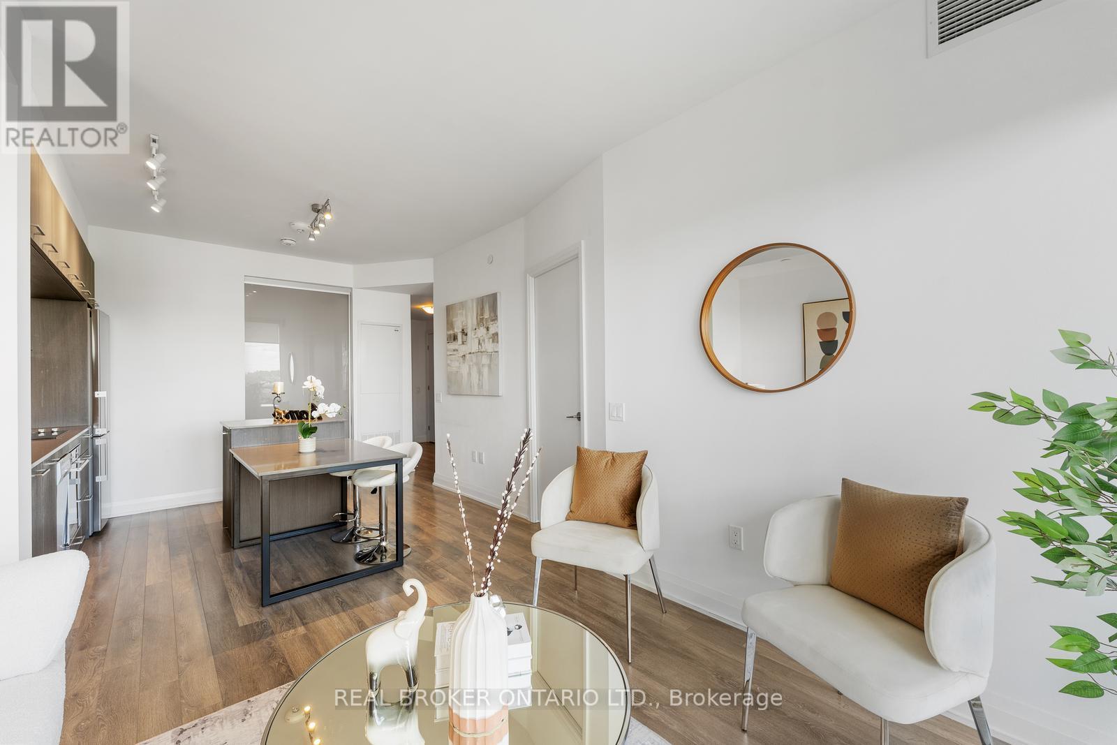 722 - 4800 Highway 7, Vaughan (East Woodbridge), Ontario  L4L 1H8 - Photo 18 - N12361926