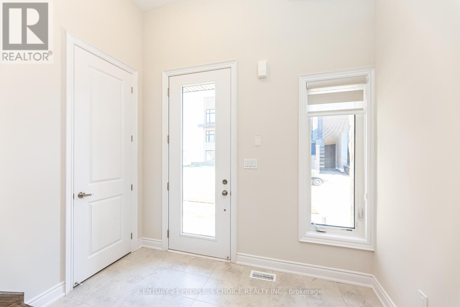 1226 Anthonia Trail E, Oakville, Ontario  L6H 7Y9 - Photo 3 - W12445139