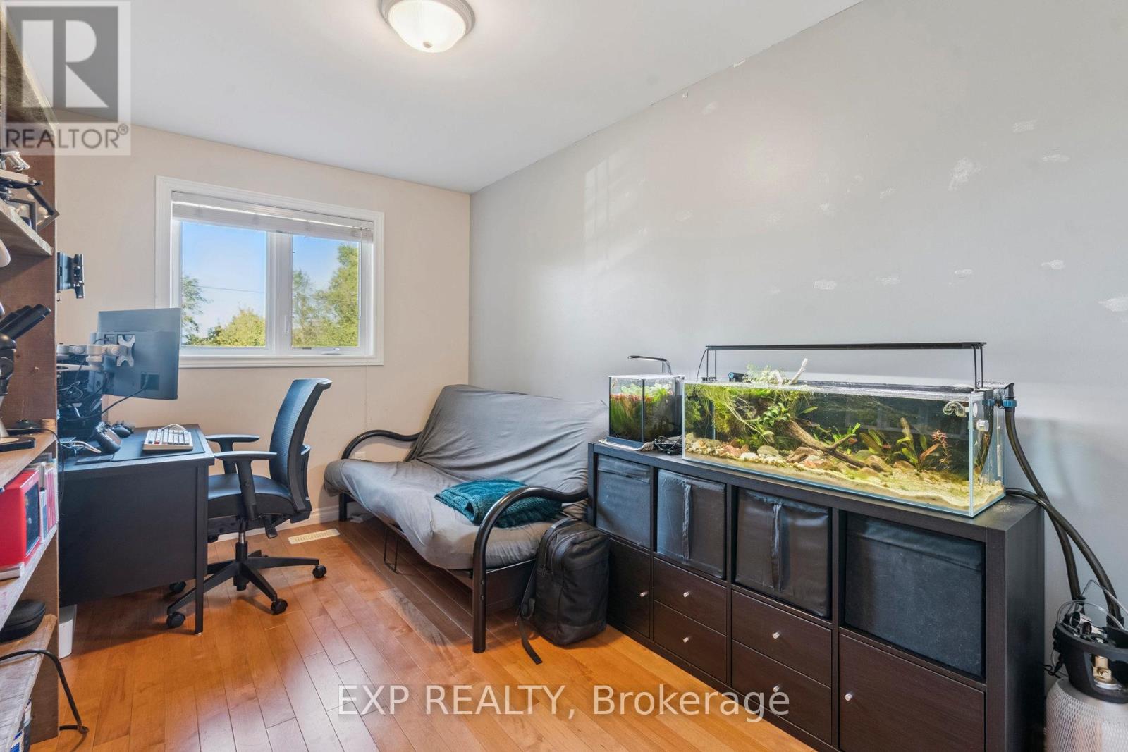 27 Pettit Street, Hamilton, Ontario  L8E 5V7 - Photo 27 - X12446572