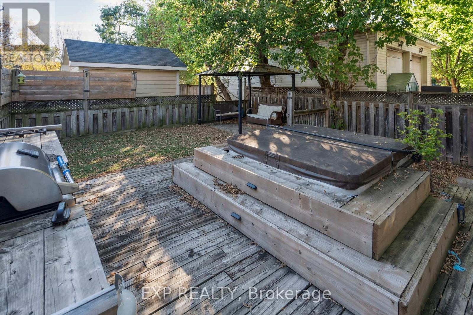 27 Pettit Street, Hamilton, Ontario  L8E 5V7 - Photo 33 - X12446572