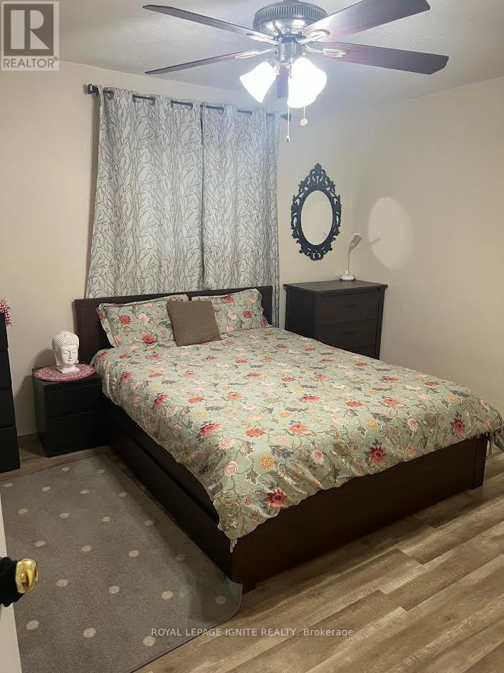 877 Berford Street, South Bruce Peninsula, Ontario  N0H 2T0 - Photo 14 - X12446592