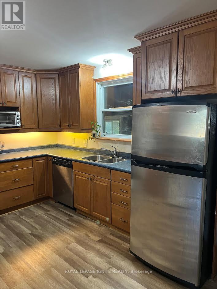 877 Berford Street, South Bruce Peninsula, Ontario  N0H 2T0 - Photo 21 - X12446592