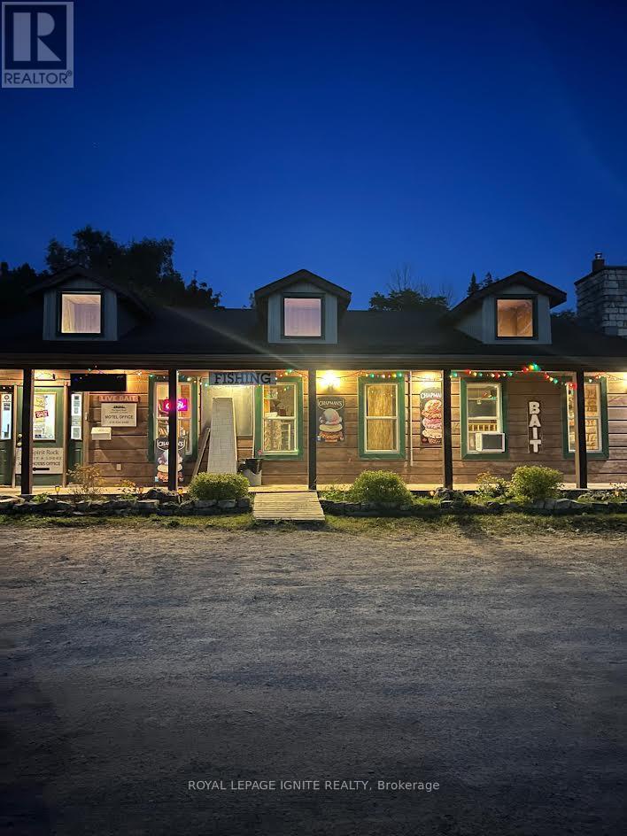 877 Berford Street, South Bruce Peninsula, Ontario  N0H 2T0 - Photo 6 - X12446592