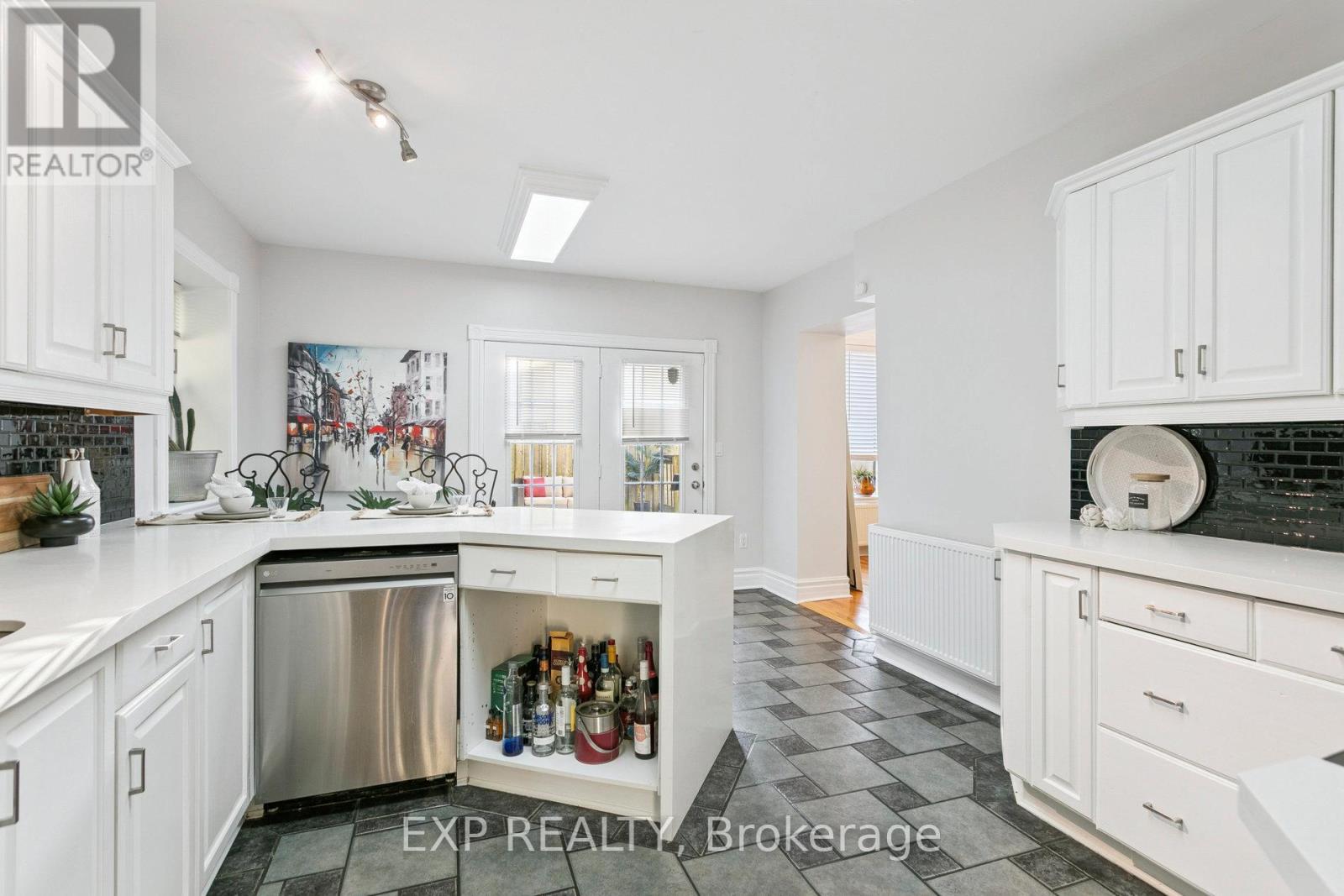 132 Queen Street W, Cambridge, Ontario  N3C 1G3 - Photo 26 - X12446615