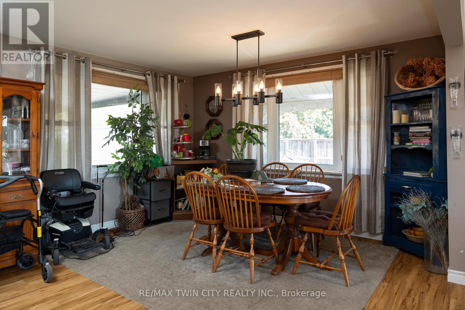 206 King Street, Brant (Burford), Ontario  N0E 1A0 - Photo 13 - X12446638