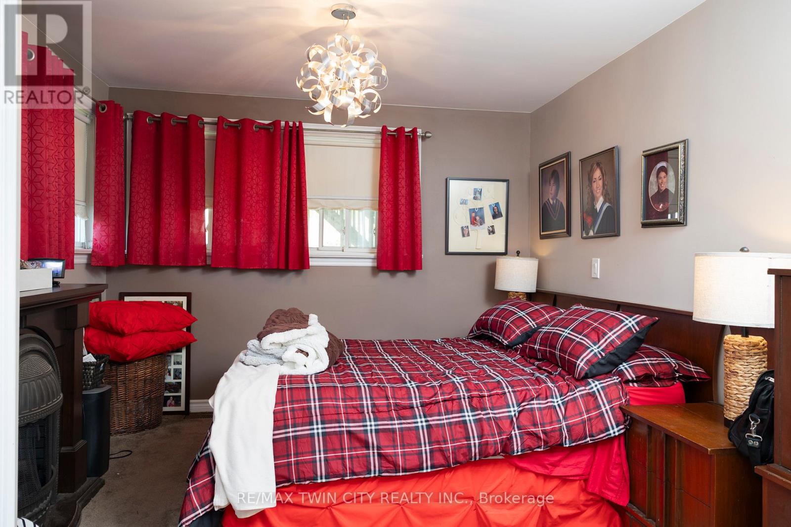 206 King Street, Brant (Burford), Ontario  N0E 1A0 - Photo 18 - X12446638