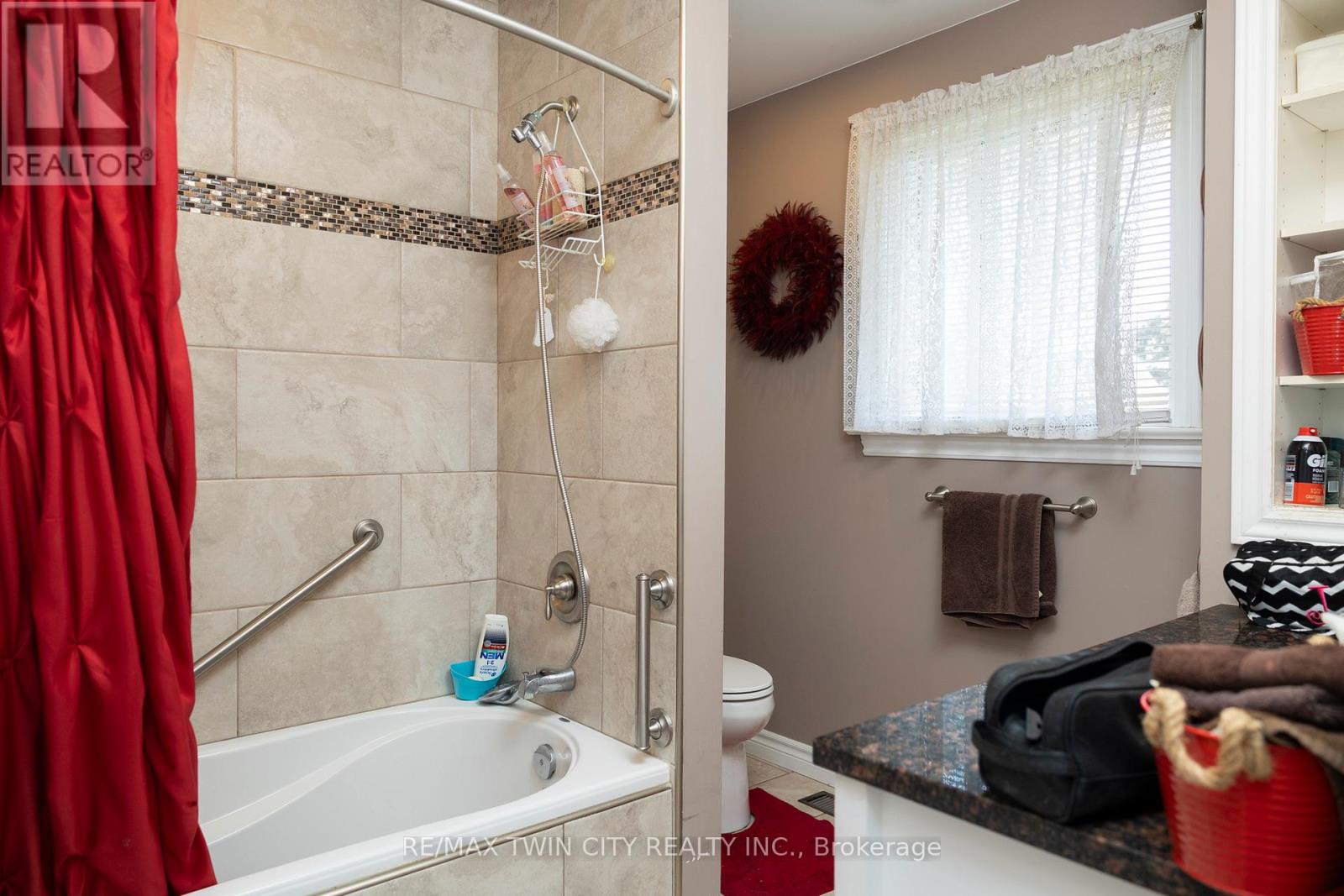 206 King Street, Brant (Burford), Ontario  N0E 1A0 - Photo 19 - X12446638