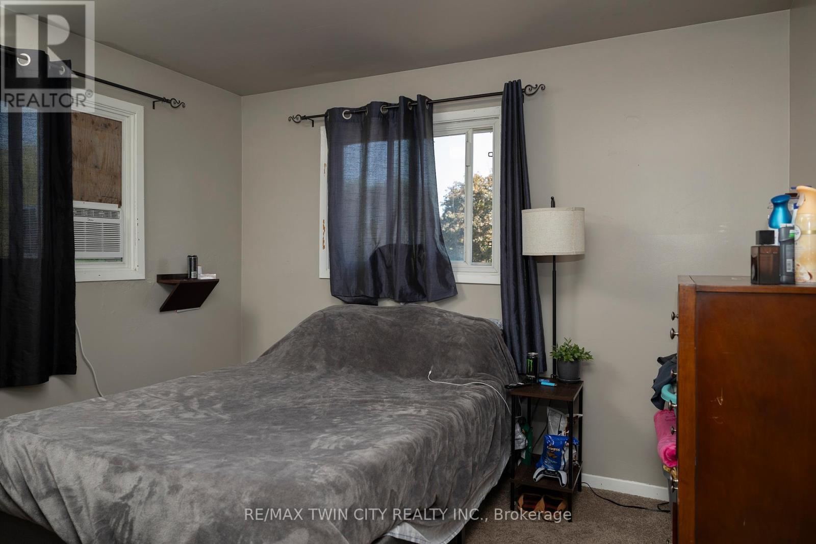 206 King Street, Brant (Burford), Ontario  N0E 1A0 - Photo 23 - X12446638