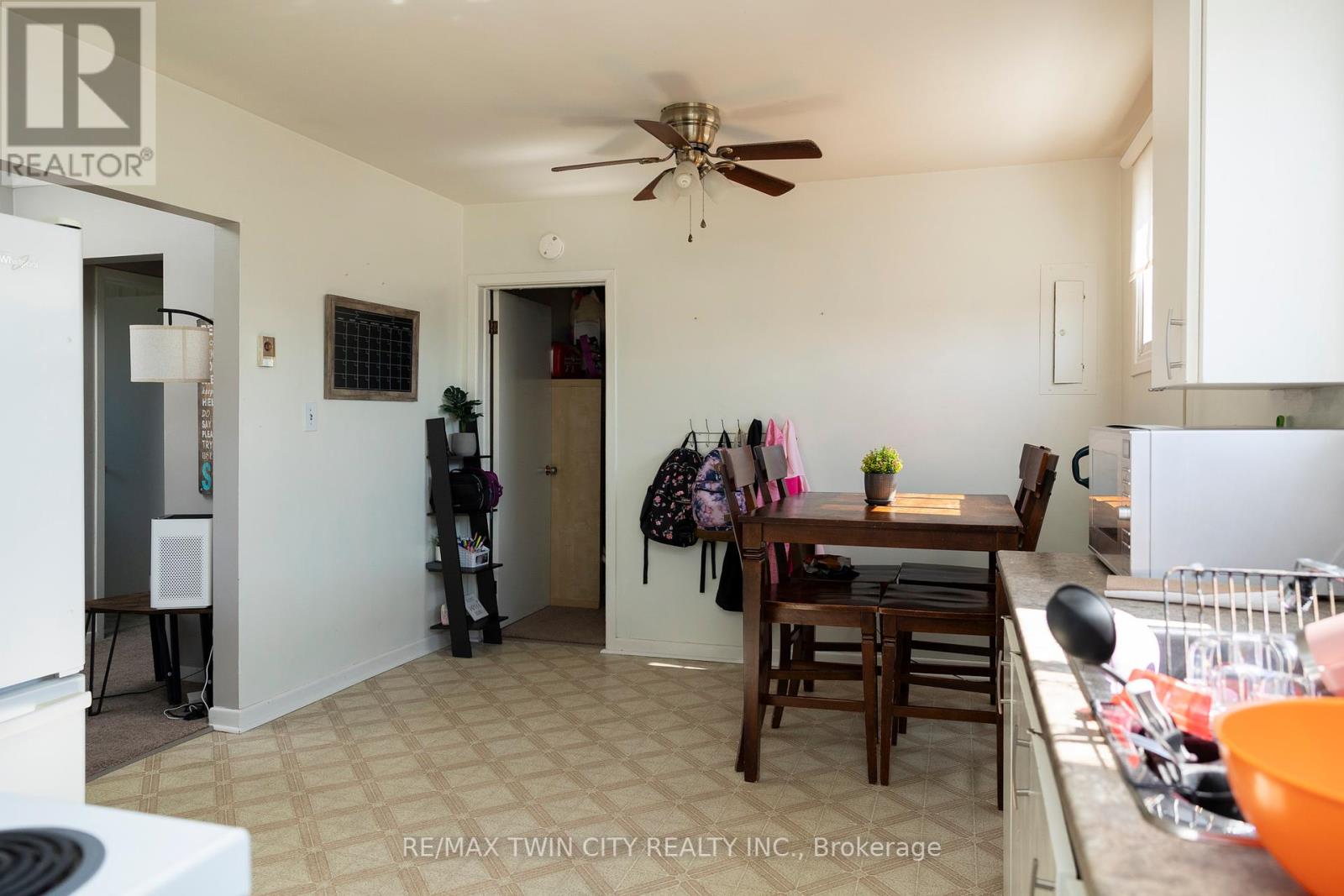 206 King Street, Brant (Burford), Ontario  N0E 1A0 - Photo 25 - X12446638