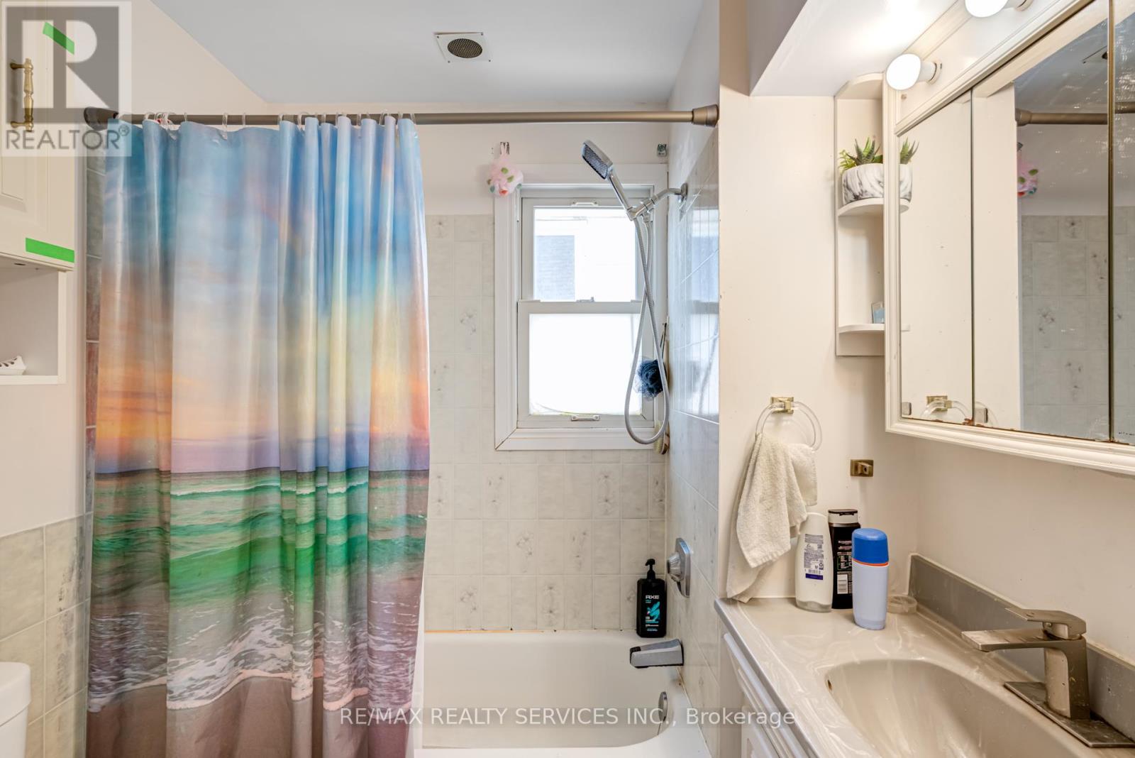 800 Roxborough Avenue, Hamilton, Ontario  L8H 1T2 - Photo 20 - X12121154