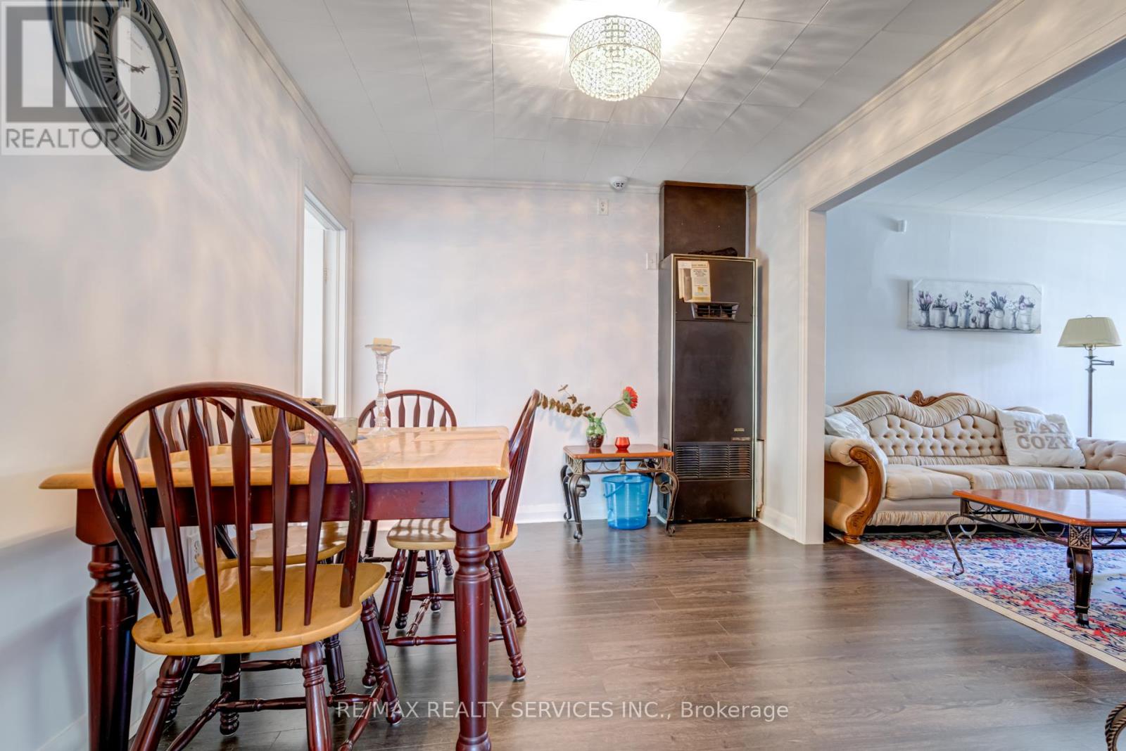800 Roxborough Avenue, Hamilton, Ontario  L8H 1T2 - Photo 9 - X12121154