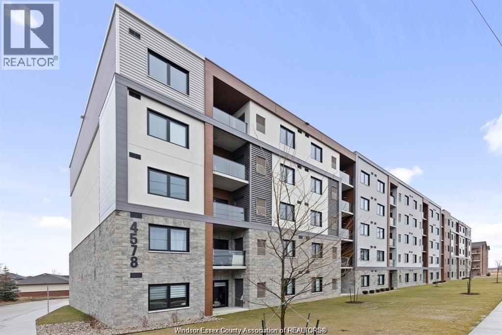MLS# 25025333: 4578 HURON CHURCH LINE ROAD Unit# 211, LaSalle, Canada