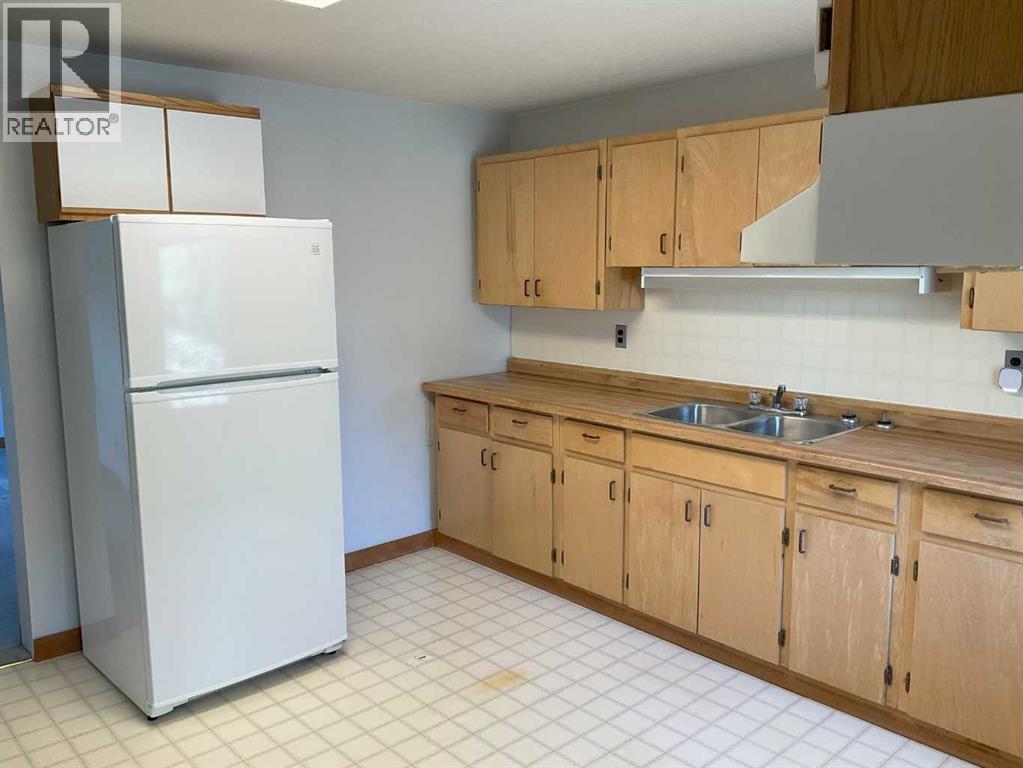 225 15 Street N, Lethbridge, Alberta  T1H 2X5 - Photo 11 - A2260073