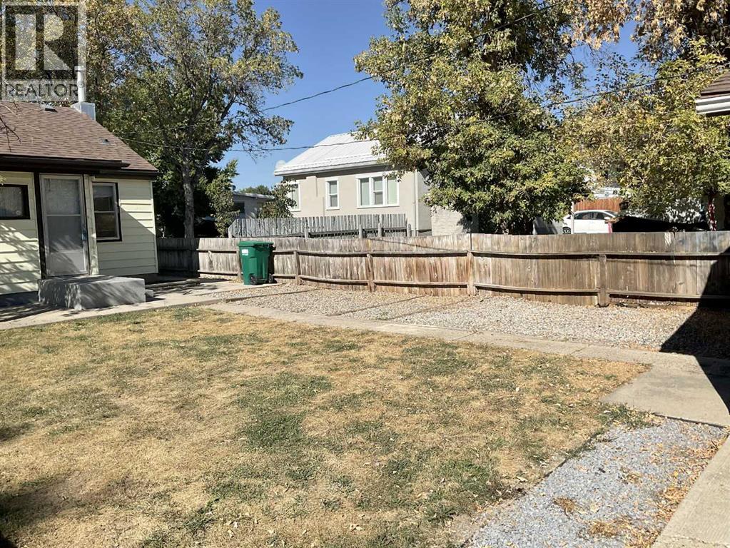 225 15 Street N, Lethbridge, Alberta  T1H 2X5 - Photo 18 - A2260073