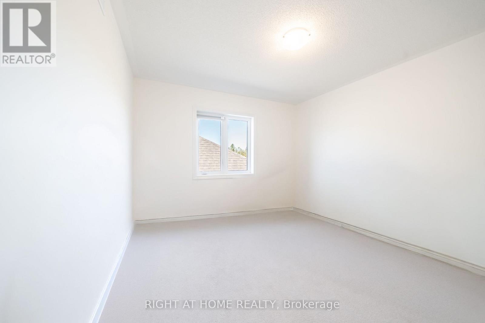 32 Hillcroft Way, Kawartha Lakes, Ontario  K0M 1A0 - Photo 22 - X12433807