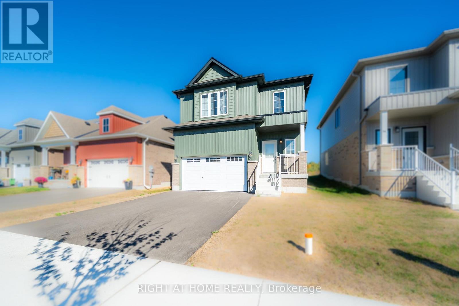 32 Hillcroft Way, Kawartha Lakes, Ontario  K0M 1A0 - Photo 3 - X12433807