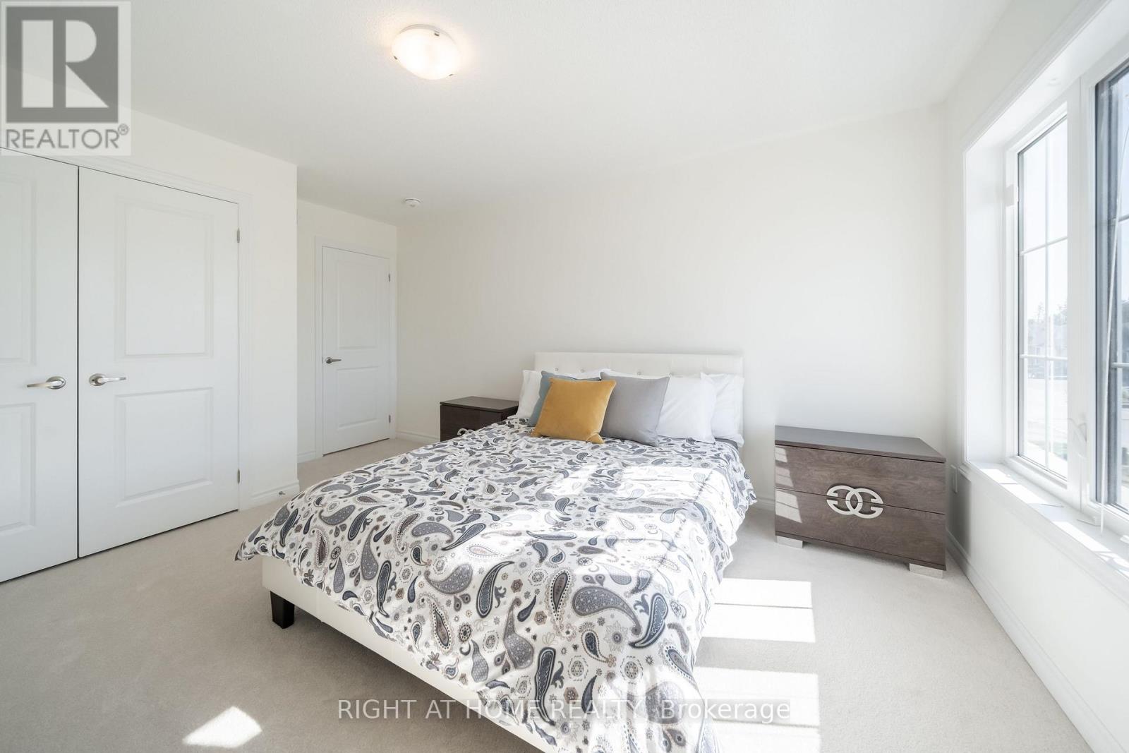 32 Hillcroft Way, Kawartha Lakes, Ontario  K0M 1A0 - Photo 18 - X12433807