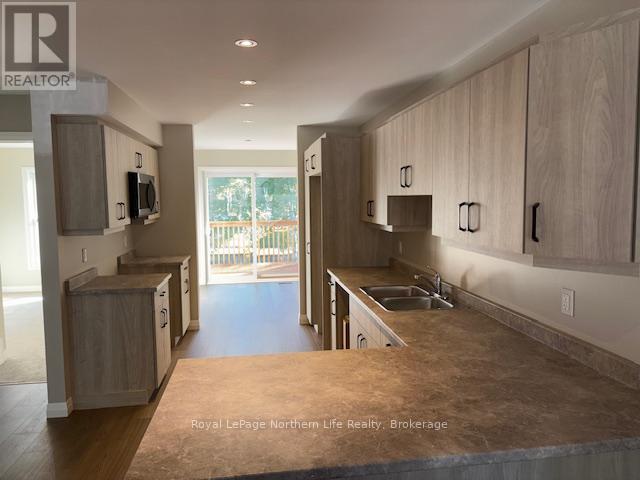 20 Meadow Wood Court, North Bay, Ontario  P1A 4L5 - Photo 10 - X12421643