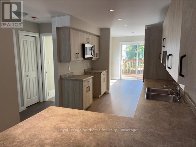 20 Meadow Wood Court, North Bay, Ontario  P1A 4L5 - Photo 11 - X12421643