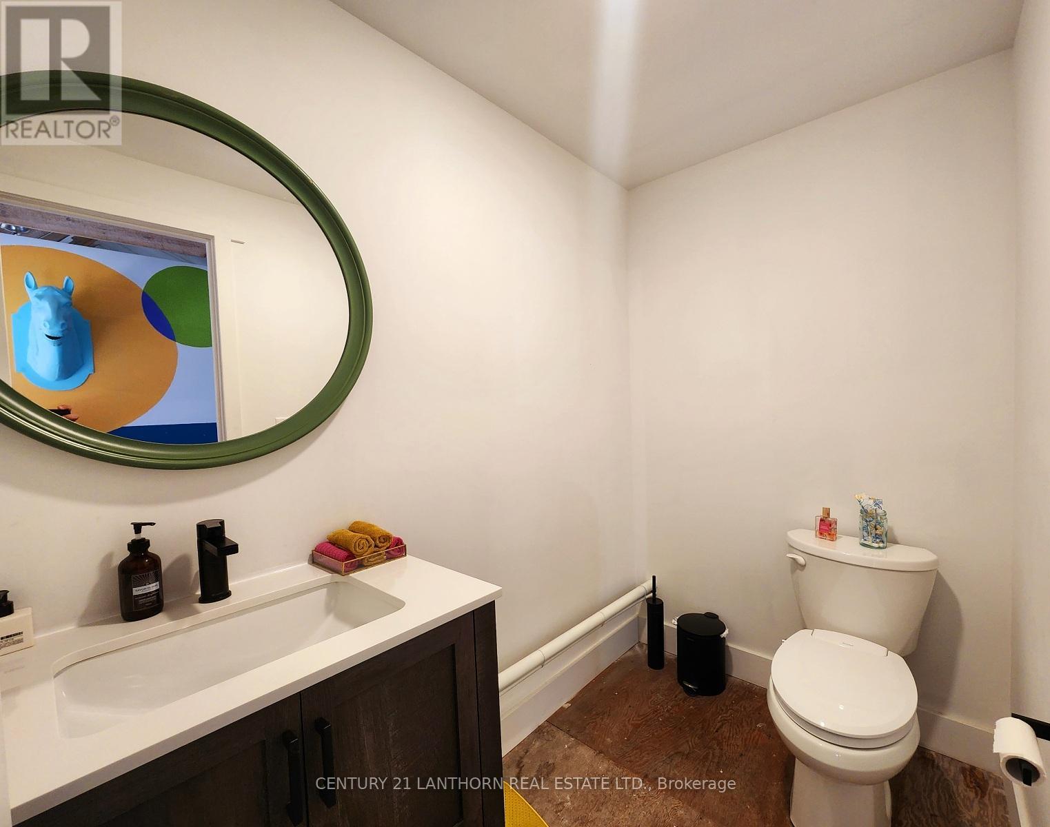 279-281 Picton Main Street, Prince Edward County, Ontario  K0K 1T0 - Photo 22 - X12405042