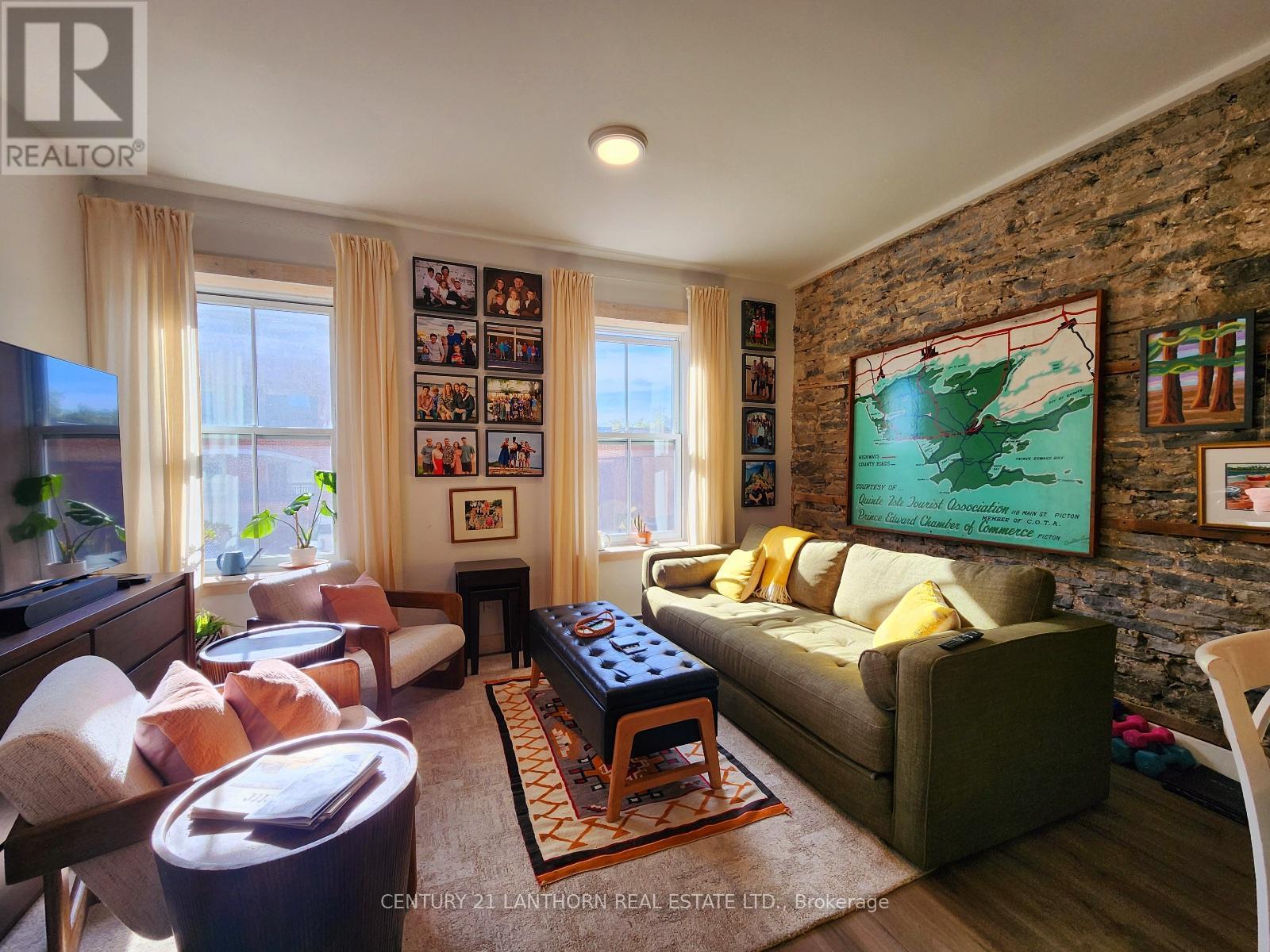 279-281 Picton Main Street, Prince Edward County, Ontario  K0K 1T0 - Photo 44 - X12405042