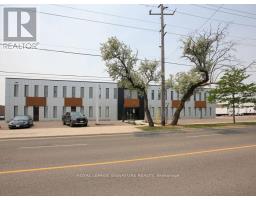 35 - 120 NORFINCH DRIVE, Toronto, Ontario