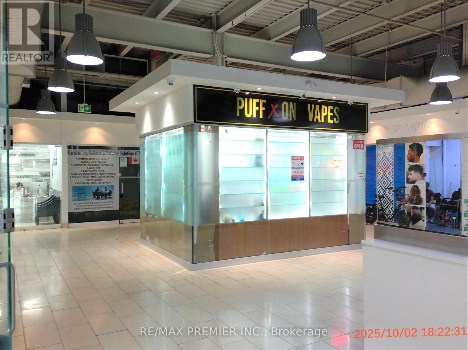 2c22 - 7215 Goreway Drive, Mississauga (Malton), Ontario  L4T 2T9 - Photo 2 - W12403833