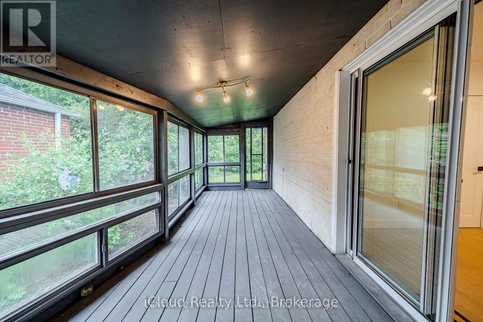 Upper - 94 Lynvalley Crescent, Toronto, Ontario  M1R 2V4 - Photo 25 - E12378207