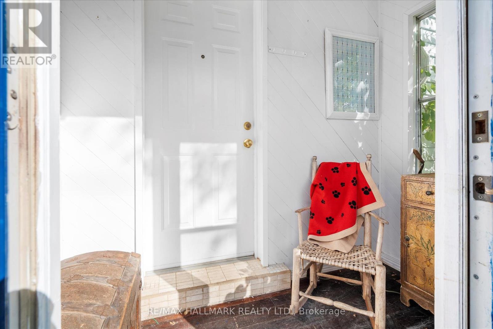 42 Anson Avenue, Toronto, Ontario  M1M 1X3 - Photo 5 - E12446523