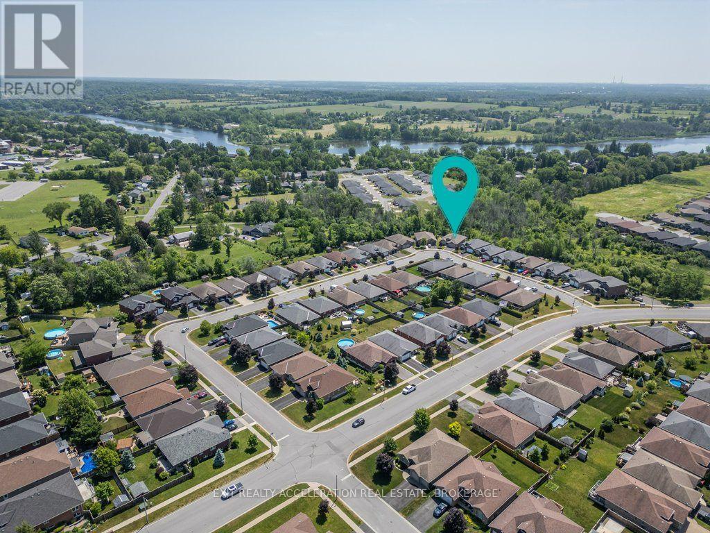 79 Hartwood Crescent, Greater Napanee, Ontario  K7R 0A8 - Photo 46 - X12245330