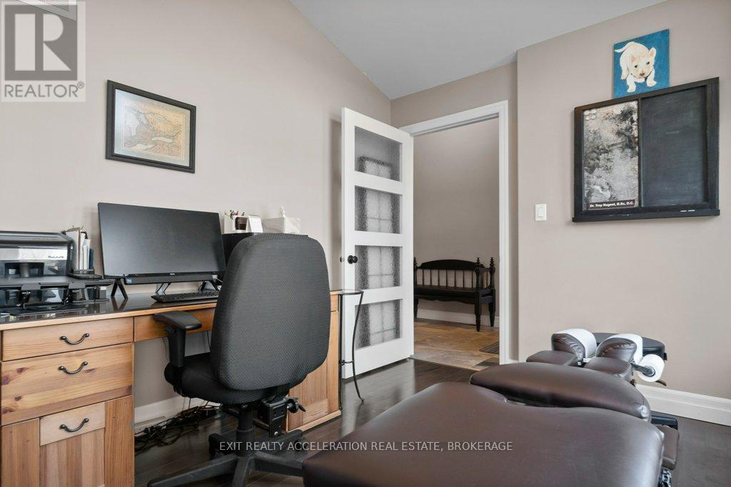 79 Hartwood Crescent, Greater Napanee, Ontario  K7R 0A8 - Photo 7 - X12245330