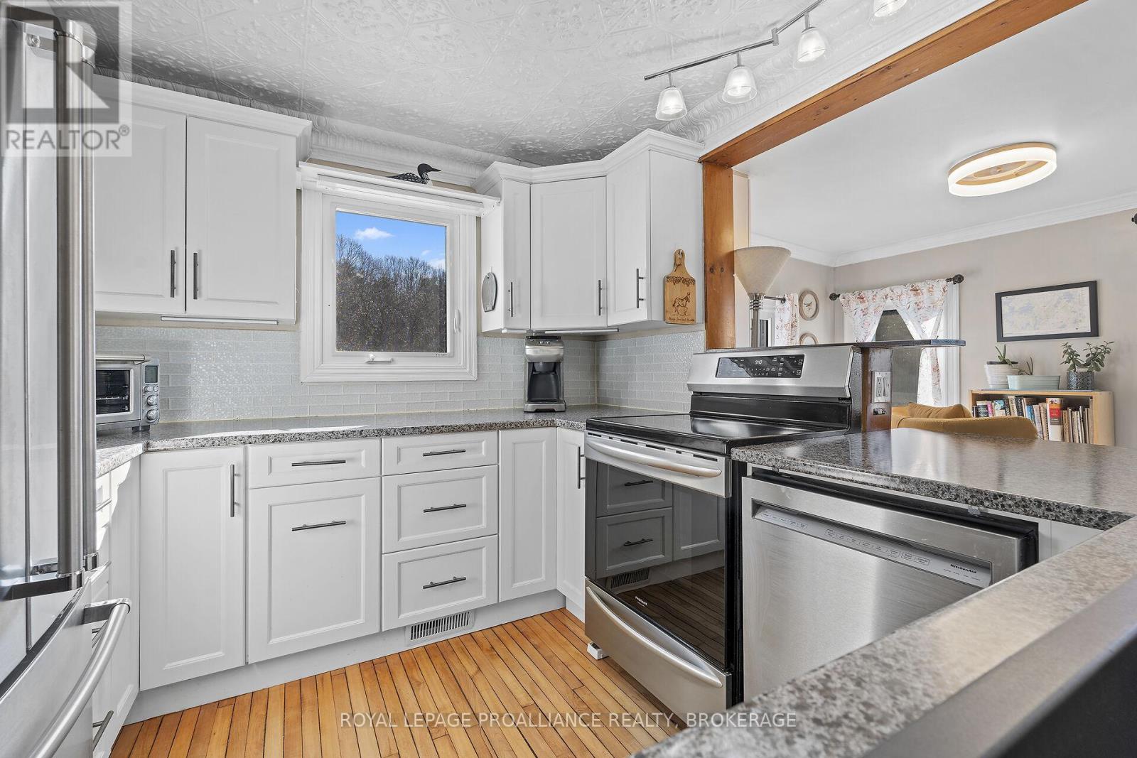 718 Jones Falls Road, Rideau Lakes, Ontario  K0G 1E0 - Photo 15 - X12446366