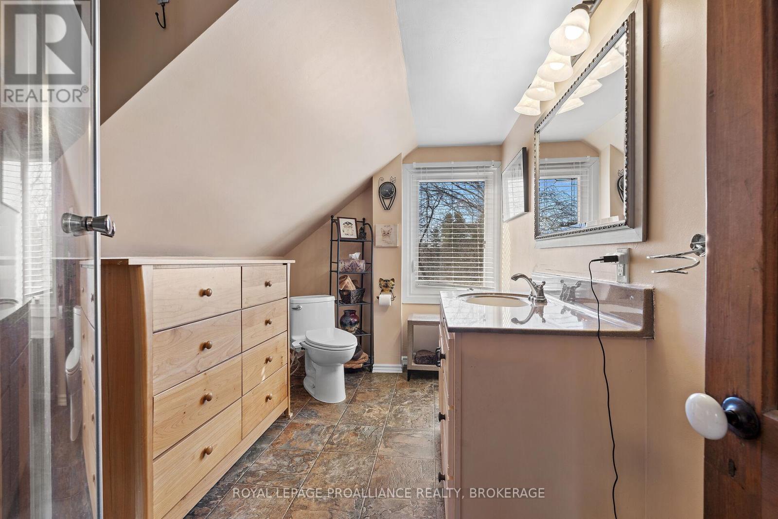 718 Jones Falls Road, Rideau Lakes, Ontario  K0G 1E0 - Photo 27 - X12446366