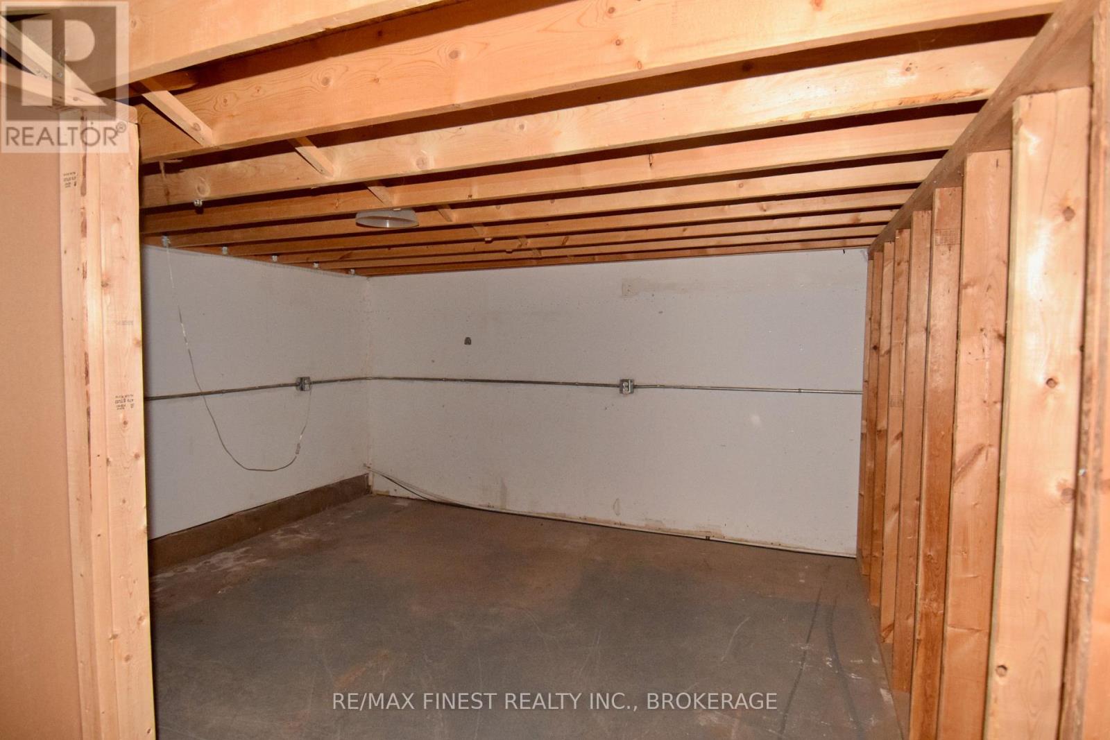 2 - 212 Camden Road, Greater Napanee, Ontario  K7R 1E3 - Photo 5 - X12338984