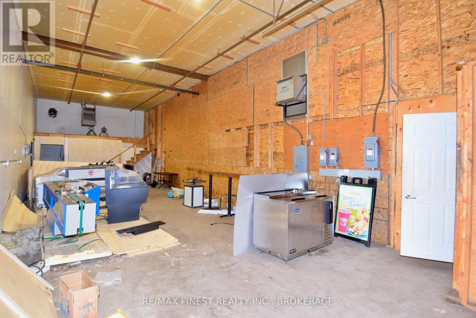 3 - 212 Camden Road, Greater Napanee, Ontario  K7R 1E3 - Photo 2 - X12344167
