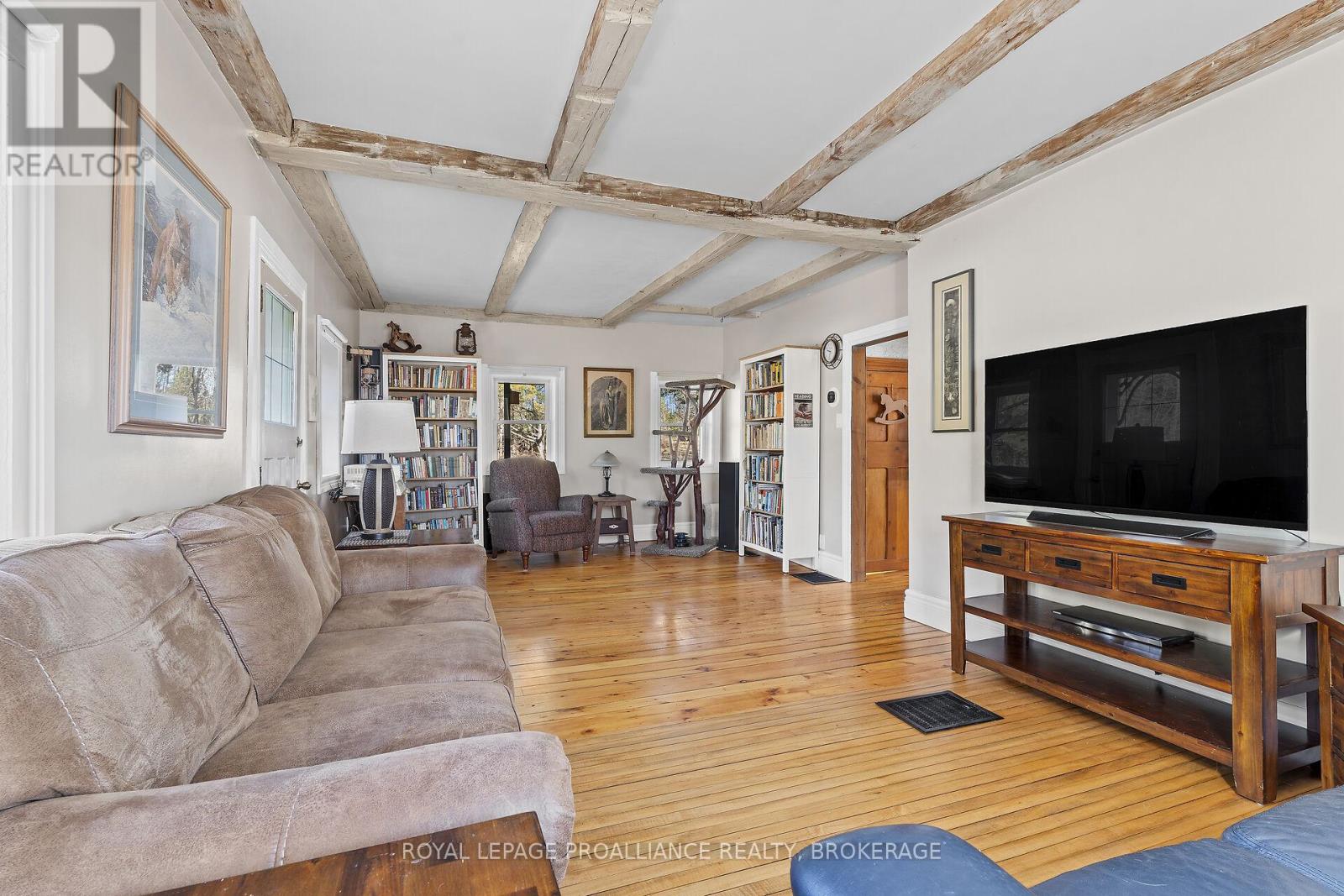 718 Jones Falls Road, Rideau Lakes, Ontario  K0G 1E0 - Photo 18 - X12446366
