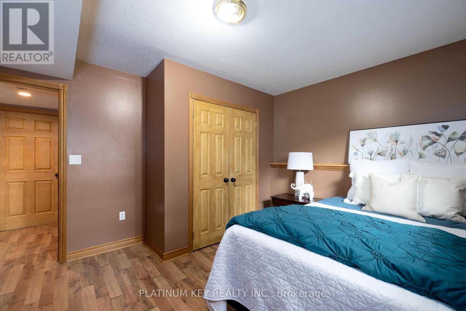 29 Dell Drive, Strathroy-Caradoc (Sw), Ontario  N7G 1C6 - Photo 35 - X12446254