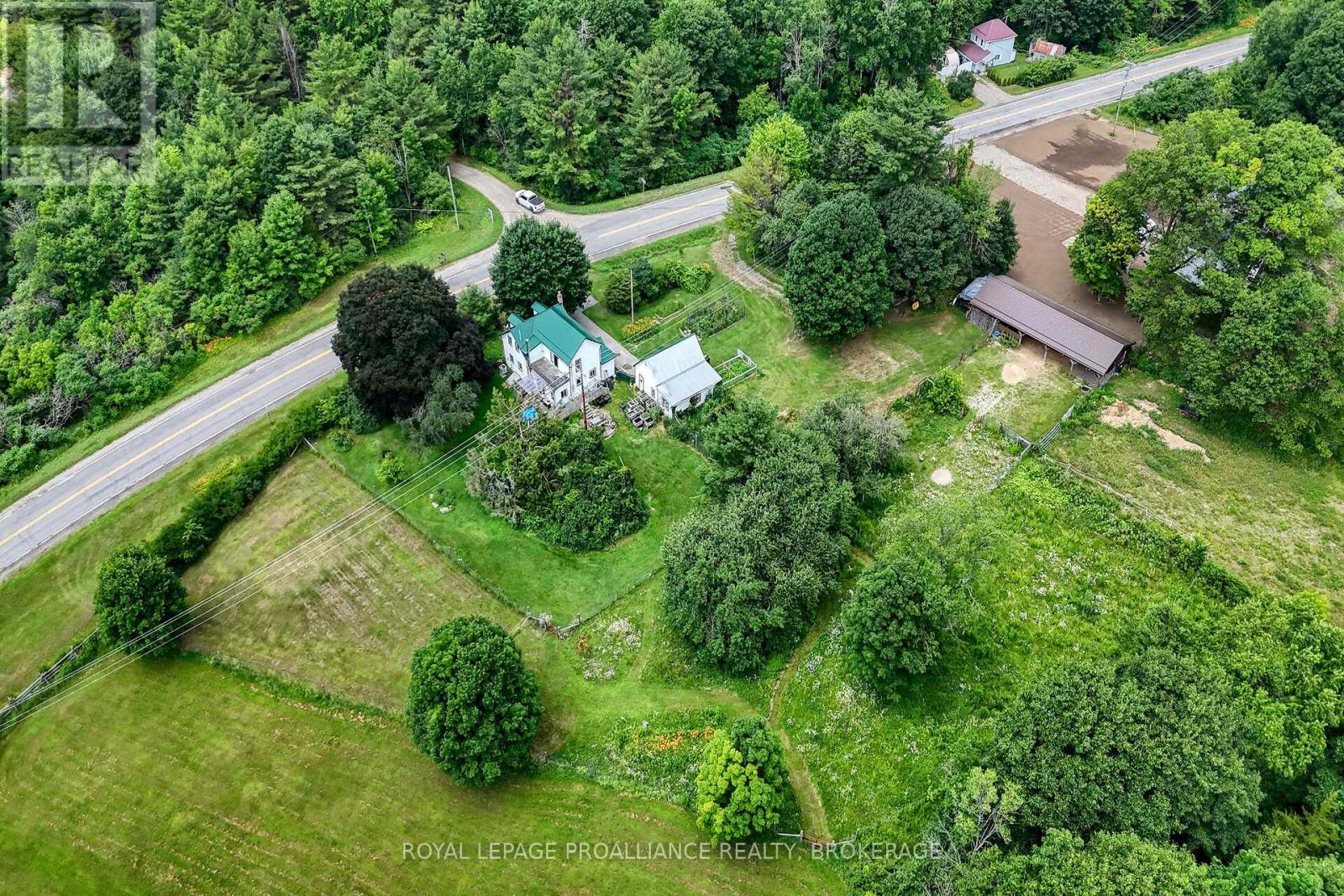 718 Jones Falls Road, Rideau Lakes, Ontario  K0G 1E0 - Photo 39 - X12446366